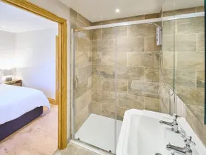 Host & Stay - Cobnut Barn - Image 4