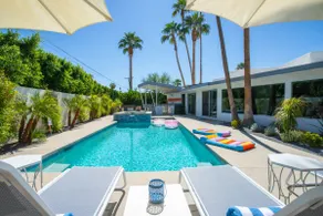 Upscale, Spacious Mid-Century 4 bed/4 bath home - Image 2
