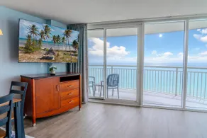 2BR / 2BA Deluxe Oceanfront Condo im Sandy Beach Resort ~ Sandy Beach 1612 - Image 2