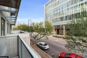 Phoenix Urban Luxury 1BR DT Free Parking - Image 3