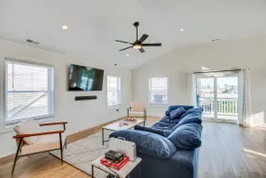 Spacious Wildwood Condo: Walk to Beach! - Image 5