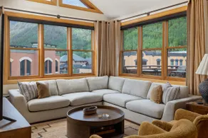 Les meilleures vues et hébergements du nouveau Parkside Penthouse Downtown Telluride - Image 2
