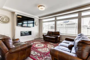 17 Mi to Dtwn Denver: Modern Aurora Home w/ Yard - Image 5