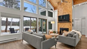 Lakeside 5-BR Home in Idyllic Berkshires - Image 4