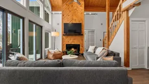 Lakeside 5-BR Home in Idyllic Berkshires - Image 5
