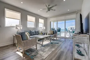 Salt Life: Experience Coastal Luxury, 2BR KCB - Image 2