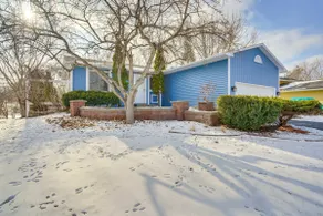 Charming Savage Home w/ Yard: 18 Mi to Minneapolis - Image 3