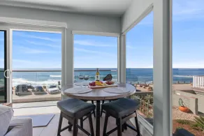 5-Star Oceanfront @ Windansea Beach | New Remodel - Image 3