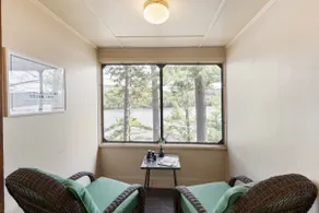 Squam waterfront 2 bed 2bath (Suite 9) - Image 4