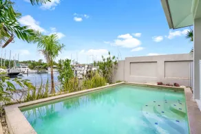 The Anchorage - Ultimate Waterfront Villa - Image 2