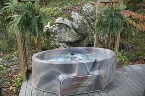 Hot Tub, Fire Pit, Secluded, 5 Minutes Eureka - Image 4
