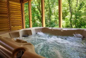 1 BR Hot Tub Cabin-Closest to Garden of the Gods - Image 3