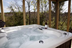 1 BR Hot Tub Cabin-Closest to Garden of the Gods - Image 4