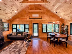 5R Cozy log chalet in fantastic location. Ski, snowshoe, fish, explore! AC, pet friendly! - Image 5