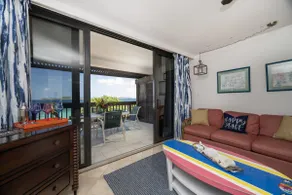 Sapphire Views: Premier Beachfront at Building A - Image 4