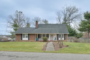 Large Home w/ Deck & Grill ~ 9 Mi to Virginia Tech - Image 3