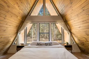 Hot Tub, Fire Pit, on the Water; Spacious, Cozy Mi - Image 3