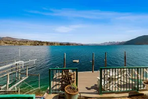 Huge 3BR Lakefront - Hot Tub - Dock - Deck - Image 2