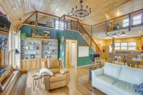 Bethpage Home w Private Hot Tub & Game Room - Image 5
