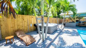 Resort Backyard, Pool+Spa, 5 min Beach, Mini Golf - Image 2