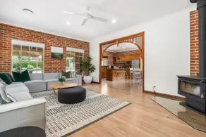 6 Minutes from Bathurst CBD - The Estait Homestead - Laffing Waters Retreat - Image 2
