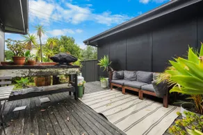 Adrift - Pet-friendly - 5 min Walk to Bay - Rustic Charm - Image 2