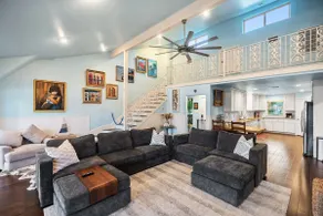 The Ascent - Waterfront Home w Private Dock - Image 2