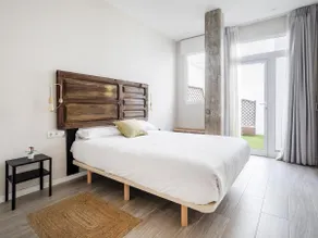 Cozy Portside Apartment with Patio · MN - Image 4
