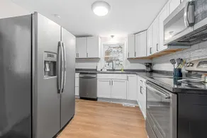 The Easy Escape : A Delightful Downtown Retreat - Image 2