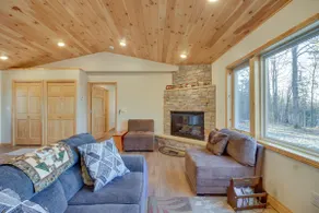 Hines Vacation Rental w/ Grill: Walk to Lake! - Image 5