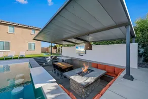 High Noon - New, Incredibly designed Pool Home - Image 4