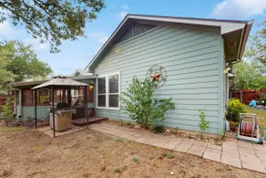 Bright & Cozy 3BR Retreat • Perfect for Families - Image 3