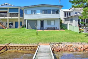 Balmoral Waterfront Escape at Lake Macquarie - Image 2