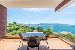 Exclusive Seafront Apartments Apartment 3 by PikHost - Image 2