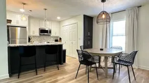 Spacious Golf Retreat with Sunset Views - Image 4