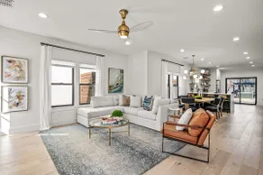 The Gretel-Stunning 4 Bed Downtown Gem, Spa, 14ppl - Image 2