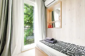 Art, Location, Quiet, Balcony, Perfect for 3 - Image 4
