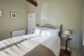 Host & Stay - Snoozy Goose - Image 2
