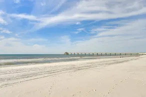 Sunny Fort Walton Beach Condo - Walk to Ocean! - Image 2