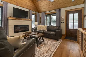 Modern 2BR Cabin w/ Hot Tub Near Carbondale - Image 3