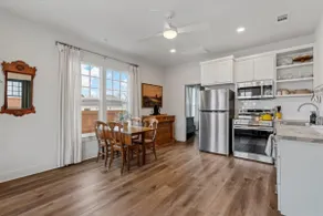 Gloria Cottage - 2 blocks to Magnolia and 3 mins to Baylor - Image 2