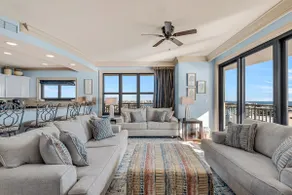 THE LUXE LOOKOUT | 4BR | SLEEPS 10 | WRAP AROUND BALCONY | POOL - Image 3