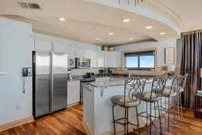 THE LUXE LOOKOUT | 4BR | SLEEPS 10 | WRAP AROUND BALCONY | POOL - Image 5