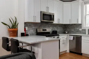 Flexhome Ukrainian Village - 2BR - Convenient Walkability - Image 5