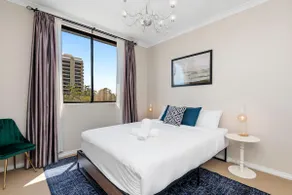 East Perth Luxe Penthouse | Views & Style - Image 3