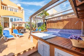 Villa 'Mimosa' mit privater Terrasse, WLAN und Klimaanlage - Image 2