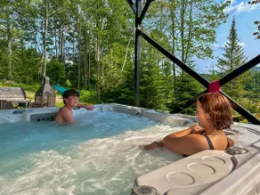 Le Willow | Spa, billiards, BBQ, lake & kayaks - Image 4