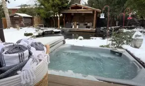 Couple's Oasis at Horner Park - Image 5