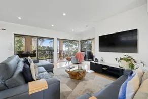 Foreshore Retreat - Image 3