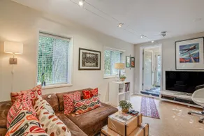 Retro El Sobrante Apartment Near San Francisco - Image 5